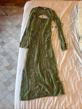 House Of Sunny Green Long Sleeve Floral Knit Midi Dress